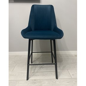 Стілець Belmont напівбарний