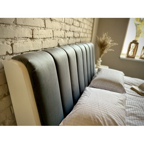 Ліжко Адель з м'яким узголів'ям Радо Ліжко Адель з м'яким узголів'ям Радо