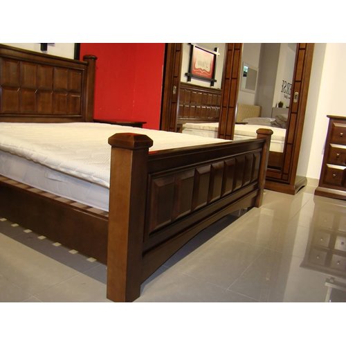 Деревянная кровать Palazzo с колоннами Радо