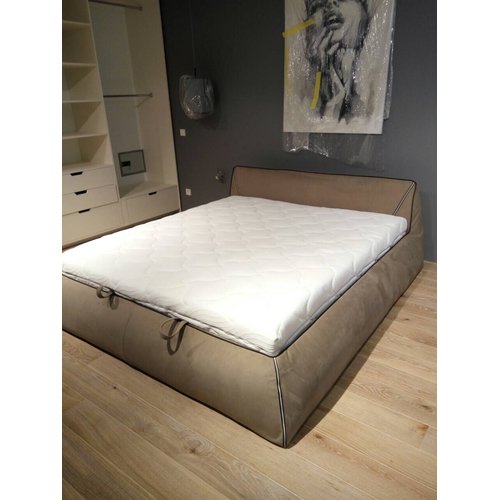 Кровать Milton 1800 GRAZIA 