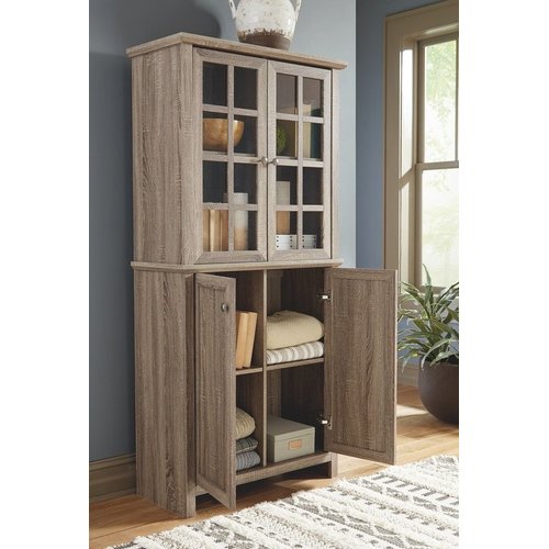 Вітрина Drewmore ZH141454 Ashley Вітрина Drewmore ZH141454 Ashley