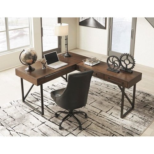 Письменный стол и приставка к столу Starmore H633-134-34R Ashley
