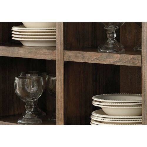 Комод Tripton D530-76 Ashley