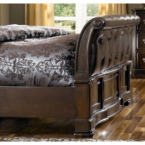 Деревянная кровать Queen Barclay Place B613-74-77-98