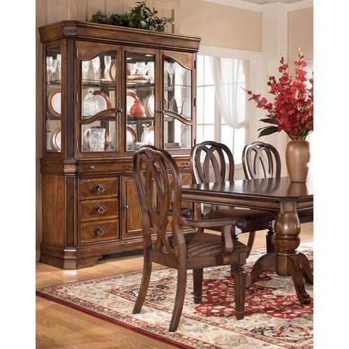 Буфет Hamlyn D527-80-81 Ashley