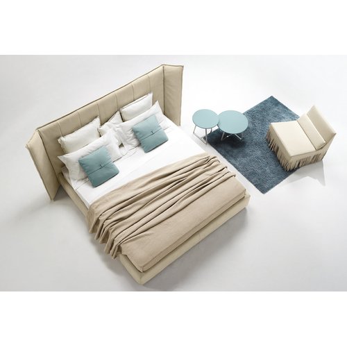 Двоспальне шкіряне ліжко з вушками Модель 42